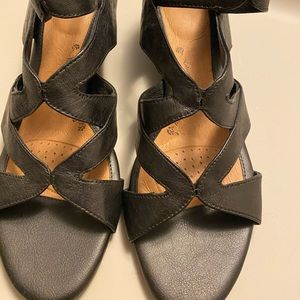 Black wedge shoes